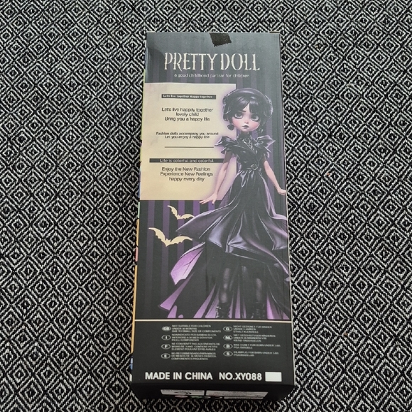 Pretty Doll with Black Outfit NEW - Picture 3 of 4